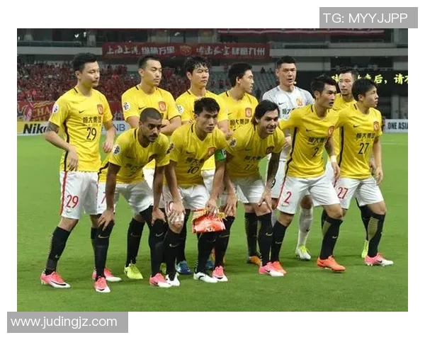 广州恒大强势击败上海申花继续稳居榜首